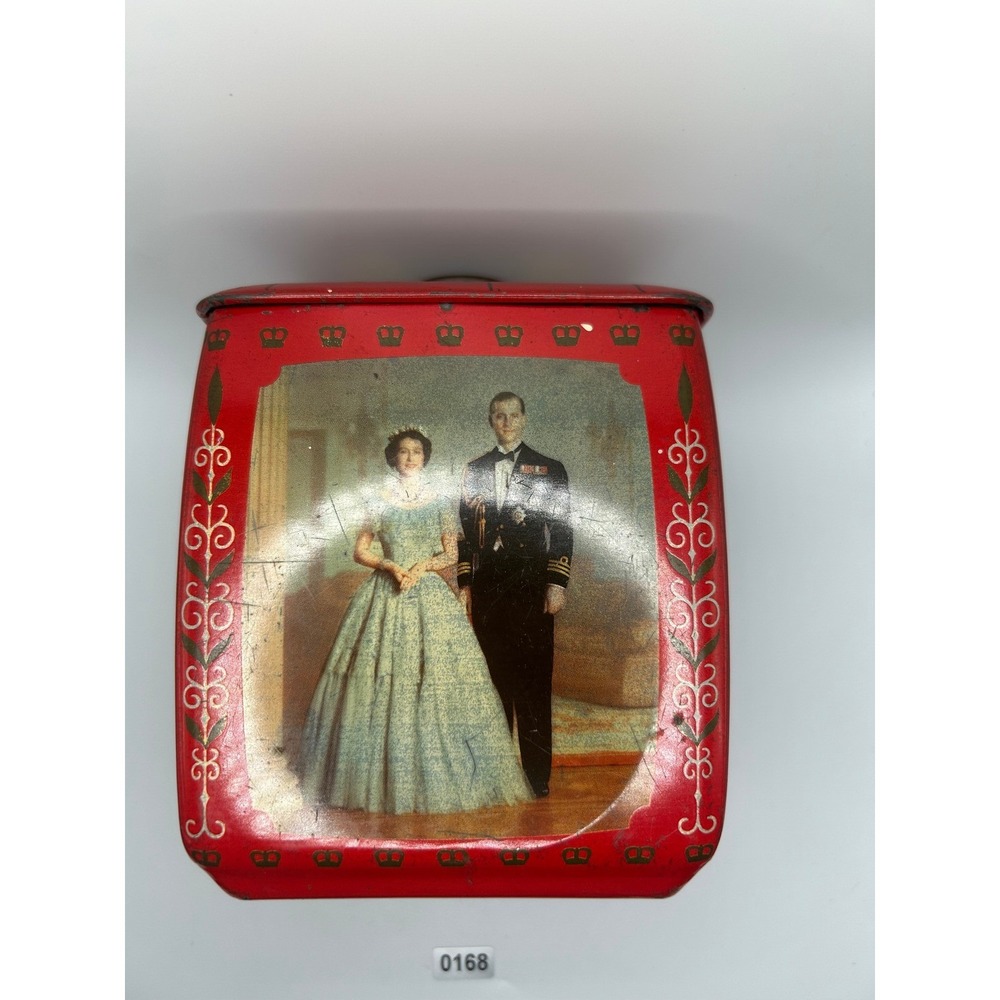 Vintage Royal Family Queen Elizabeth Prince Philip Commemorative Tin Box Red#168